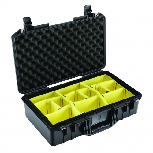 Pelican 1525 Air Black with Dividers